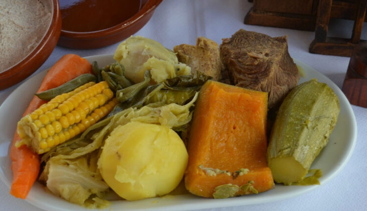 Del cocido madrileño al puchero criollo