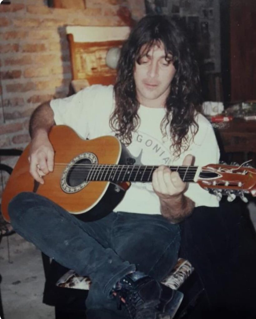 "Tano" Marciello, de dar clases de guitarra para subsistir a ser un ícono del heavy metal nacional