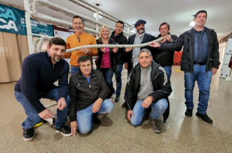 Oncativo vuelve a consagrarse con el salame más largo del país