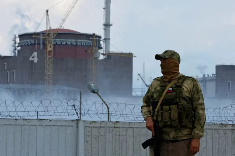 Ucrania, en vilo por bombardeo a central nuclear de Zaporiyia y a las ciudades cercanas