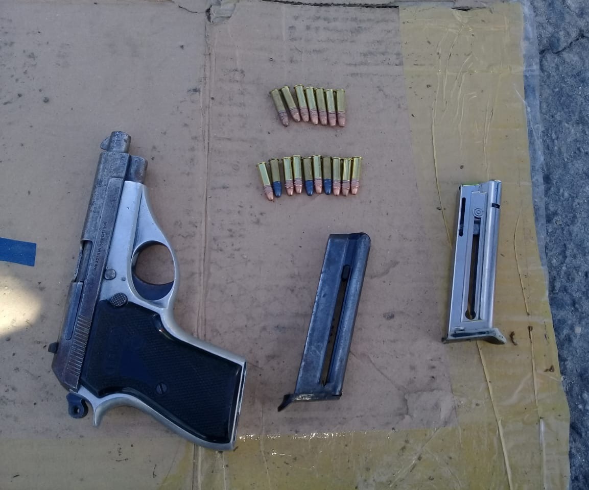 Detienen a un micro con hinchas de Rosario Central y secuestran una pistola al chofer