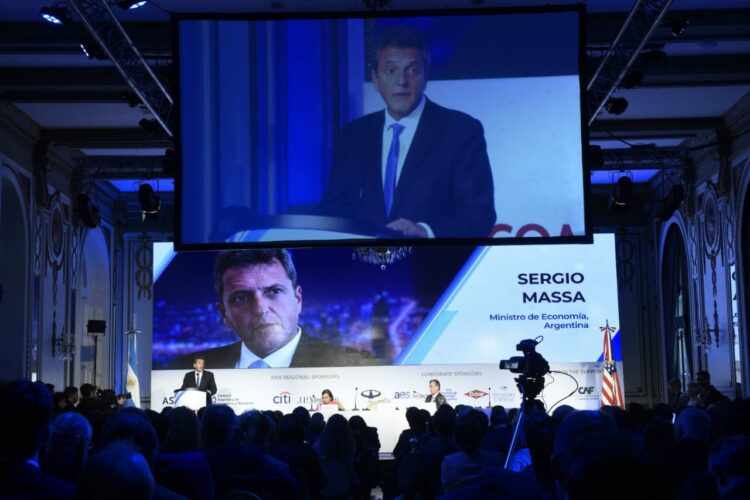 Sergio Massa afirmó que es necesario "mejorar la distribución del ingreso"