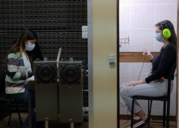 Una campaña de prevención municipal detectó 28% de hipoacusia entre los cordobeses