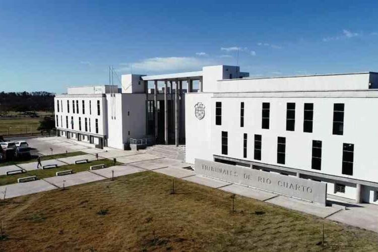 La Justicia avaló a una madre víctima de violencia familiar a mudarse de provincia junto con sus hijos