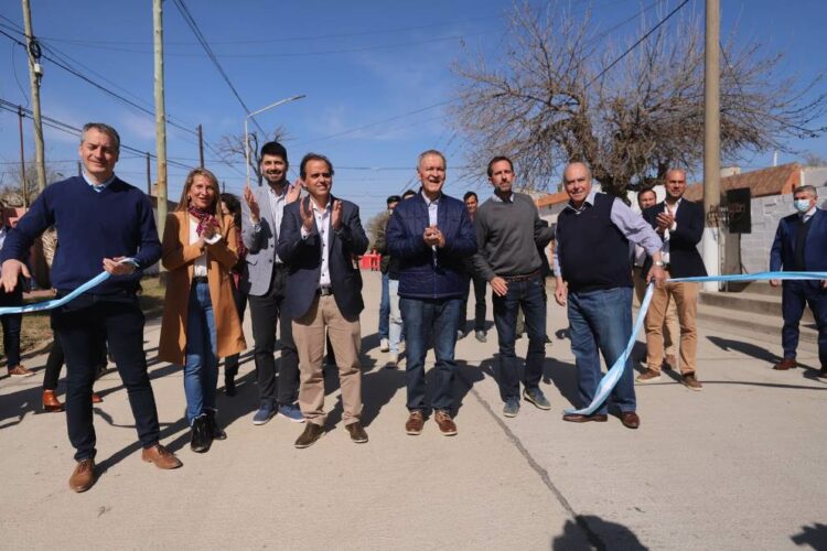 Schiaretti: "Venimos inaugurando obras que tienen que ver con el progreso de la ciudad"