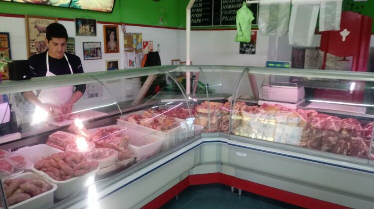El precio de la carne no subió en julio, y mantiene un retraso de más de 10 puntos