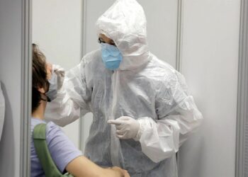 Reportan 42.227 contagios en el país, un 20% menos que la semana pasada