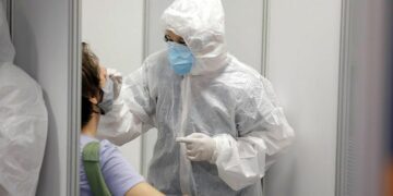 Reportan 42.227 contagios en el país, un 20% menos que la semana pasada