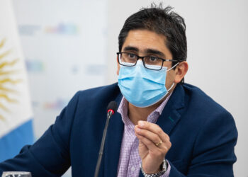 Cardozo renunció al Ministerio de Salud y lo reemplazará Barbás