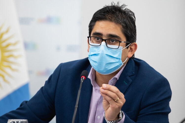 Cardozo renunció al Ministerio de Salud y lo reemplazará Barbás