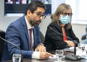 Neonatal: la oposición apuntó contra los responsables políticos
