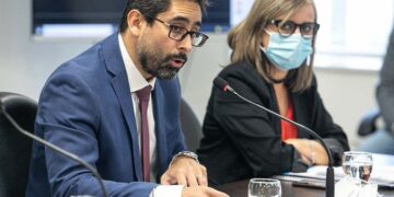 Neonatal: la oposición apuntó contra los responsables políticos