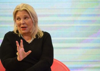 Masivo rechazo en Córdoba a las «descalificaciones» de Carrió
