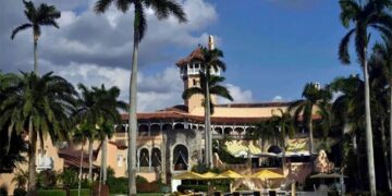 El FBI retiró documentos clasificados de la casa de Trump