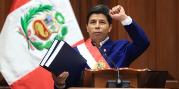 Castillo reacciona ante el acoso judicial opositor