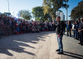 Concejales recorrieron el nuevo paseo de los Héroes de Malvinas