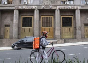 Ponen en marcha el canje de deuda para despejar vencimientos hasta octubre