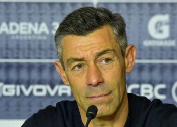 Con la cabeza en Vélez