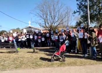 Familiares y amigos de Santiago Aguilera marcharon en Traslasierra por su aparición con vida