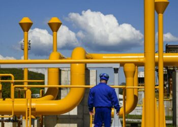 Europa limita las visas rusas tras el corte de gas del Kremlin