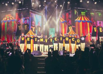 Los Caligaris “bautizaron” como cordobeses a los mexicanos en un ritual escénico