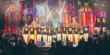 Los Caligaris “bautizaron” como cordobeses a los mexicanos en un ritual escénico