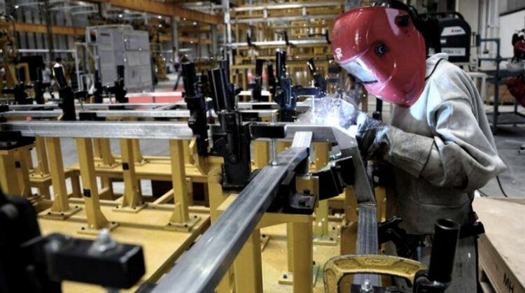 Industriales piden detalles sobre el nuevo esquema de segmentación de tarifas energéticas