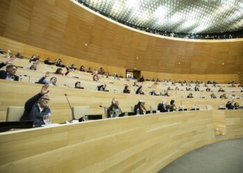 Modificaron el régimen de empleados de la Administración Pública