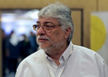 El expresidente paraguayo Lugo, internado en coma inducido tras sufrir un ACV