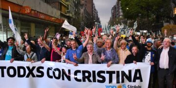 Masiva marcha en nuestra ciudad para apoyar a CFK