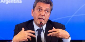 El Gobierno lanza un canje de deuda y no pedirá más financiamiento con emisión al BCRA en 2022