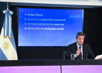 Cautela y expectativas tras las primeras medidas de Massa