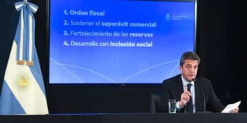 Cautela y expectativas tras las primeras medidas de Massa