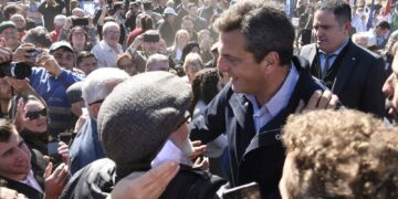 Massa citó a los ministerios para fijar topes en el gasto público