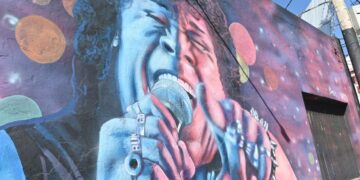 Homenaje a la “Mona Universal”