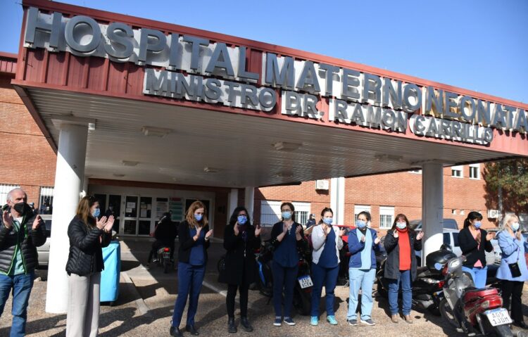 Los empleados del hospital pidieron “solidaridad” con el personal no involucrado.
