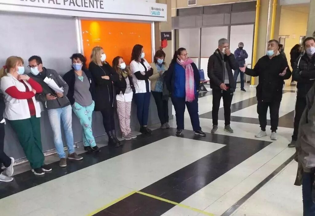 Por hoy, los hospitales provinciales solo atenderán urgencias