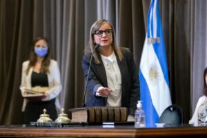 Barbás asumió como ministra de Salud con la misión de recuperar credibilidad Barbás asumió como ministra de Salud con la misión de recuperar credibilidad