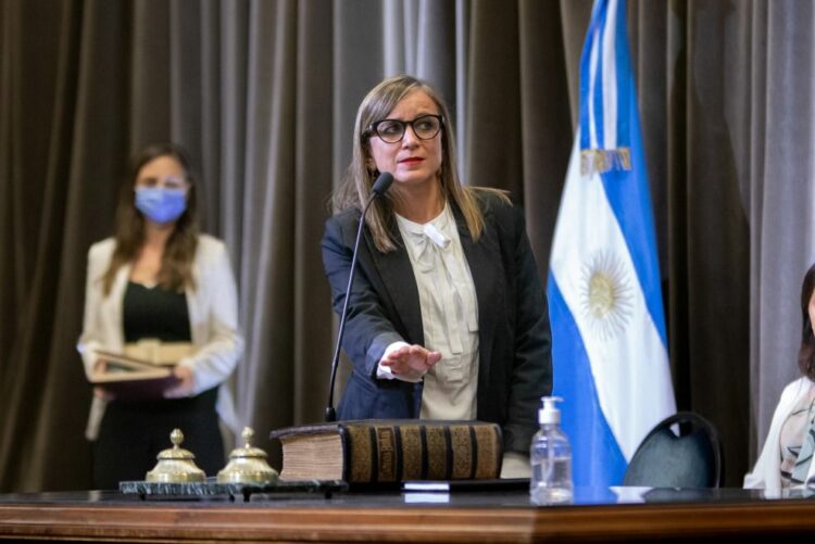 Gabriela Barbás, ministra de Salud de la provincia.