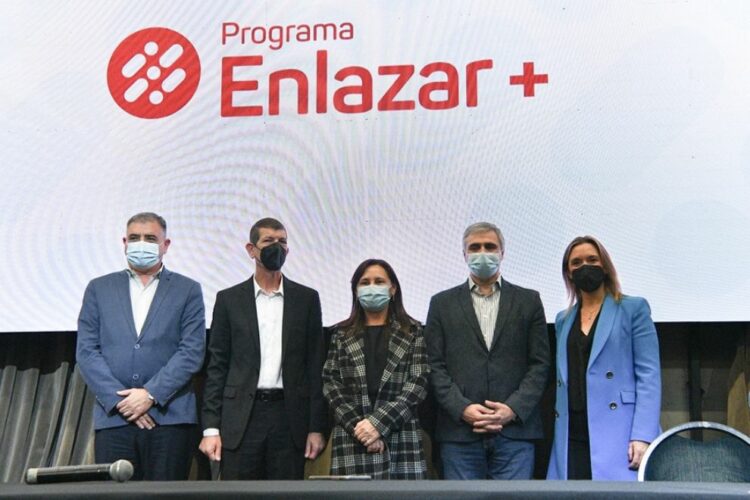 Buscan potenciar el futuro laboral de alumnos secundarios