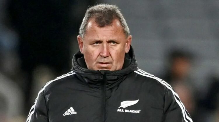 Sigue en los All Blacks