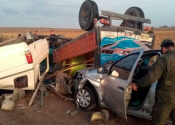 Cortan la ruta 8 tras un múltiple choque protagonizado por cinco vehículos y un camión