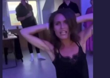 La primera ministra de Finlandia se sometió a una prueba de drogas tras la filtración de un video