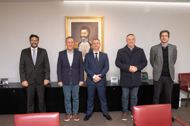Iveco presentó un plan de inversiones que involucra 180 nuevos puestos de trabajo