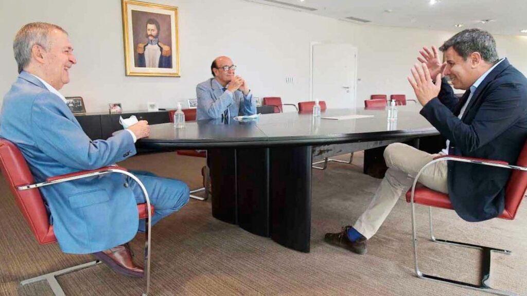 Malestar en JxC por los elogios de Manes a Schiaretti