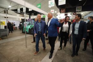 Schiaretti respaldó a Crescente, que lidera la intención de voto Schiaretti respaldó a Crescente, que lidera la intención de voto