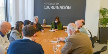 El SEP firmó el acuerdo salarial y el sector de la salud lo rechazó
