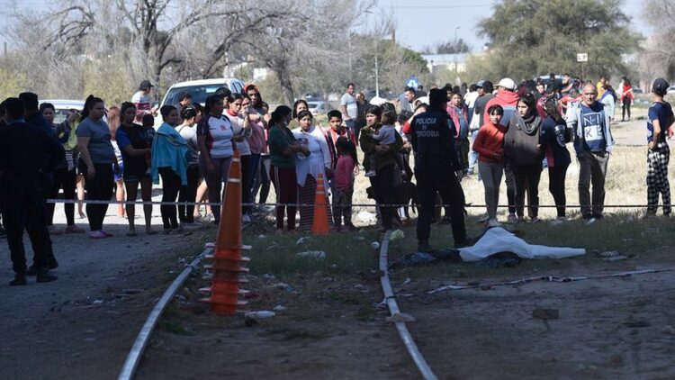La atropelló el tren