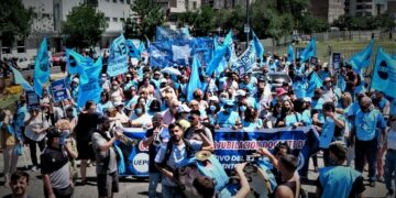 Los docentes analizan una nueva propuesta salarial con mejoras