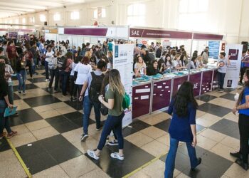 Inicia la muestra de carreras de la UNC